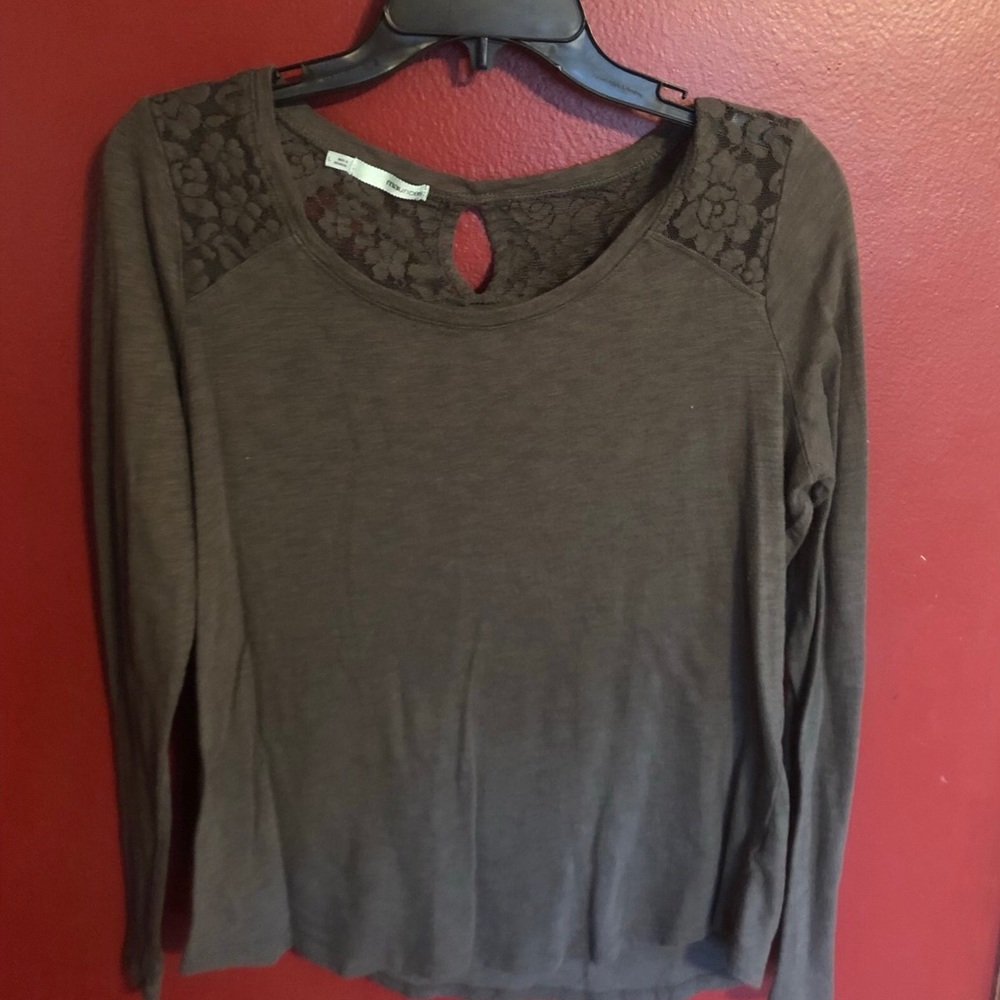 Lace chest long sleeve shirt